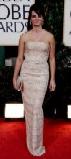 6/10 Penelope Cruz in Giorgio Armani